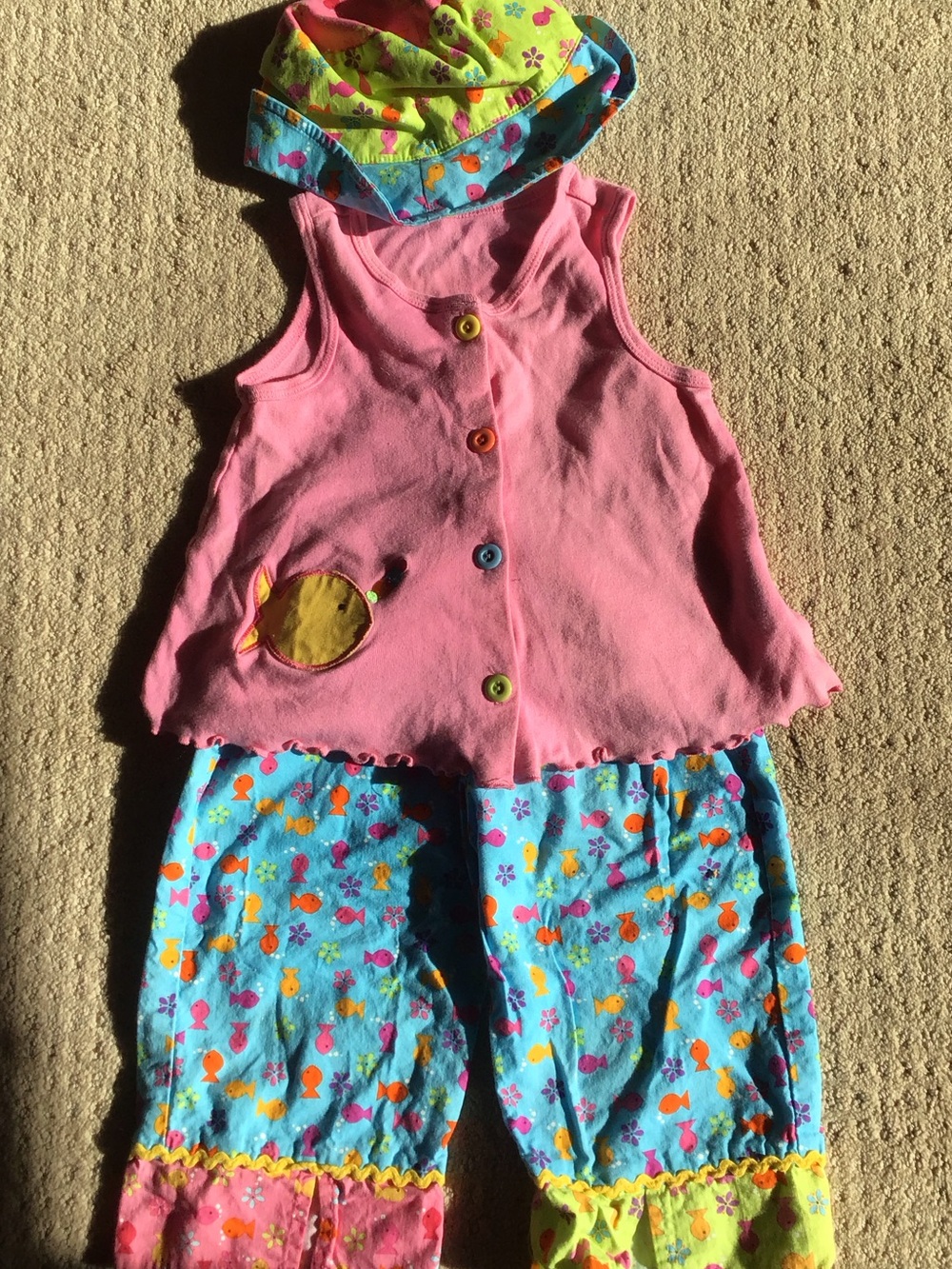 Girls Fishy Top/Pants Outfit - Size 4T
